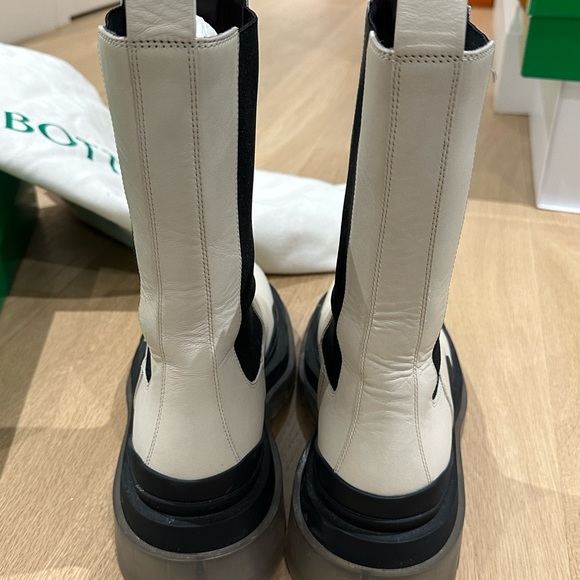 Bottega Veneta tire Chelsea boot - Picture 3 of 8